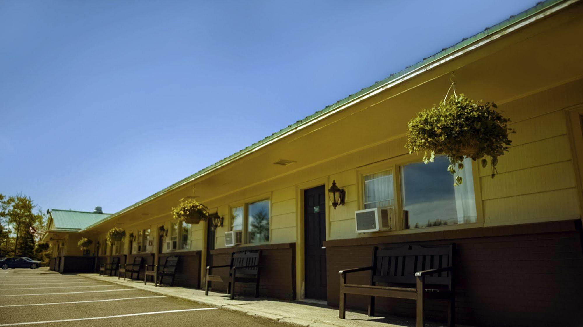 Hearthstone Inn - Port Hastings Экстерьер фото