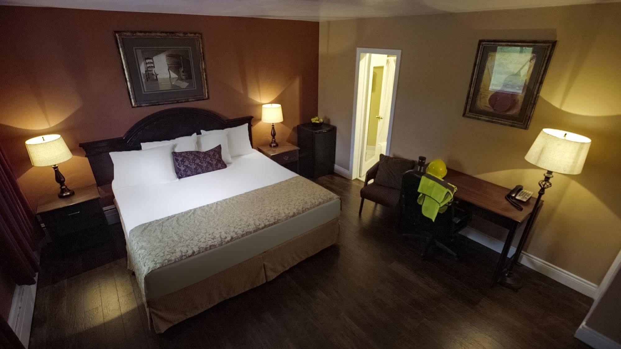Hearthstone Inn - Port Hastings Экстерьер фото