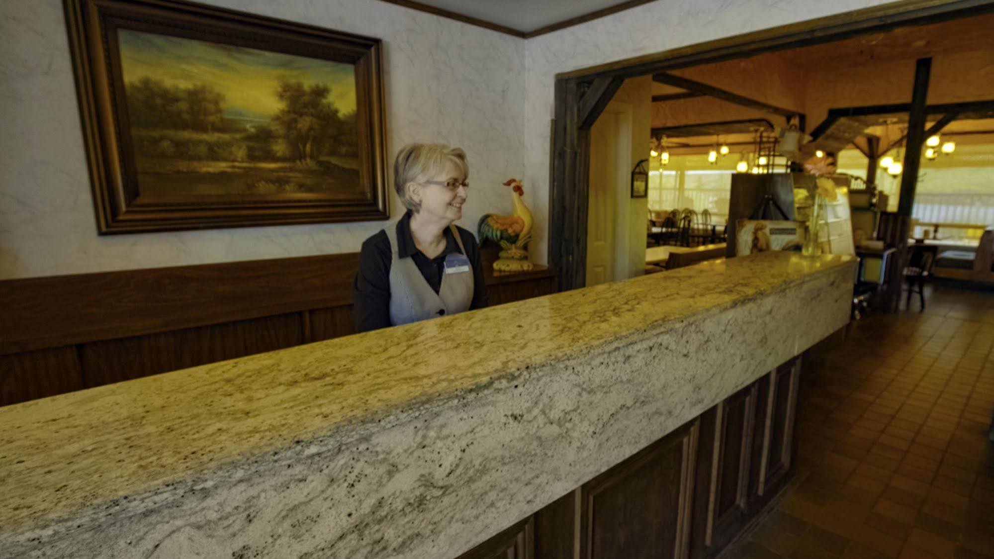 Hearthstone Inn - Port Hastings Экстерьер фото