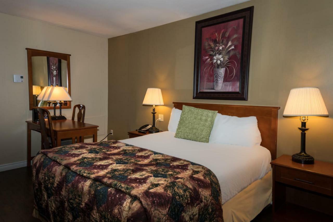 Hearthstone Inn - Port Hastings Экстерьер фото