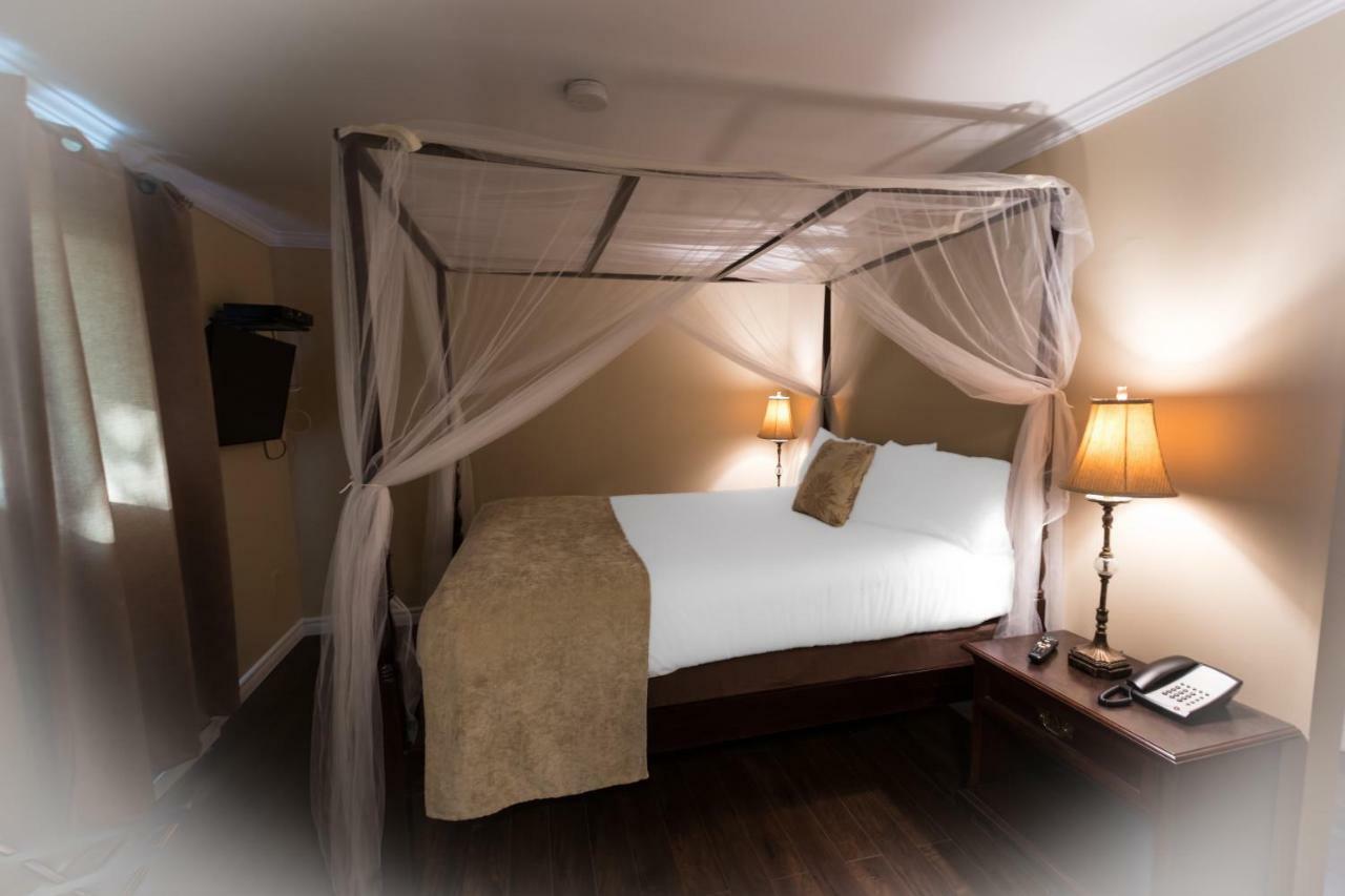 Hearthstone Inn - Port Hastings Экстерьер фото