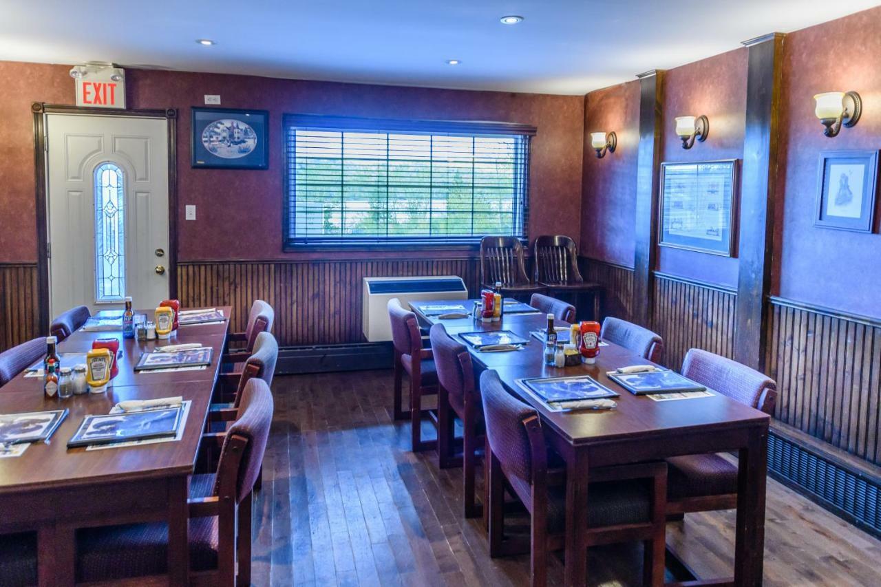 Hearthstone Inn - Port Hastings Экстерьер фото