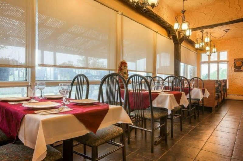 Hearthstone Inn - Port Hastings Экстерьер фото