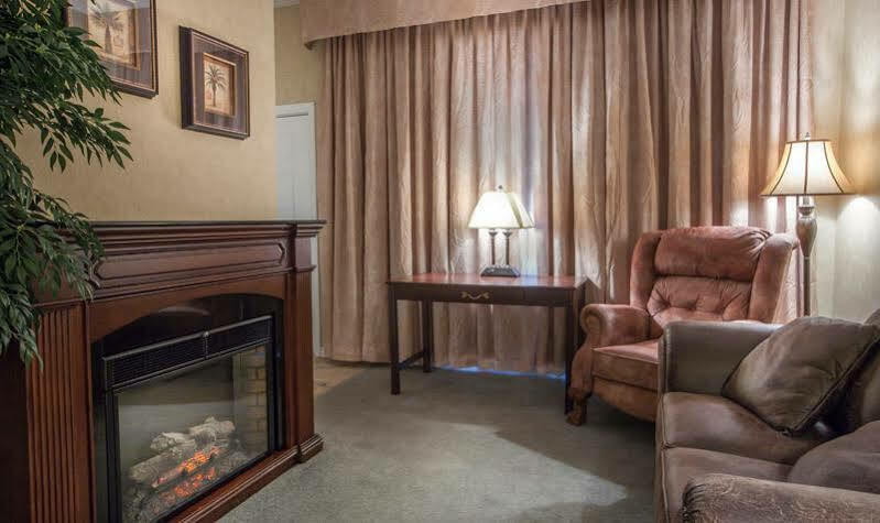 Hearthstone Inn - Port Hastings Экстерьер фото